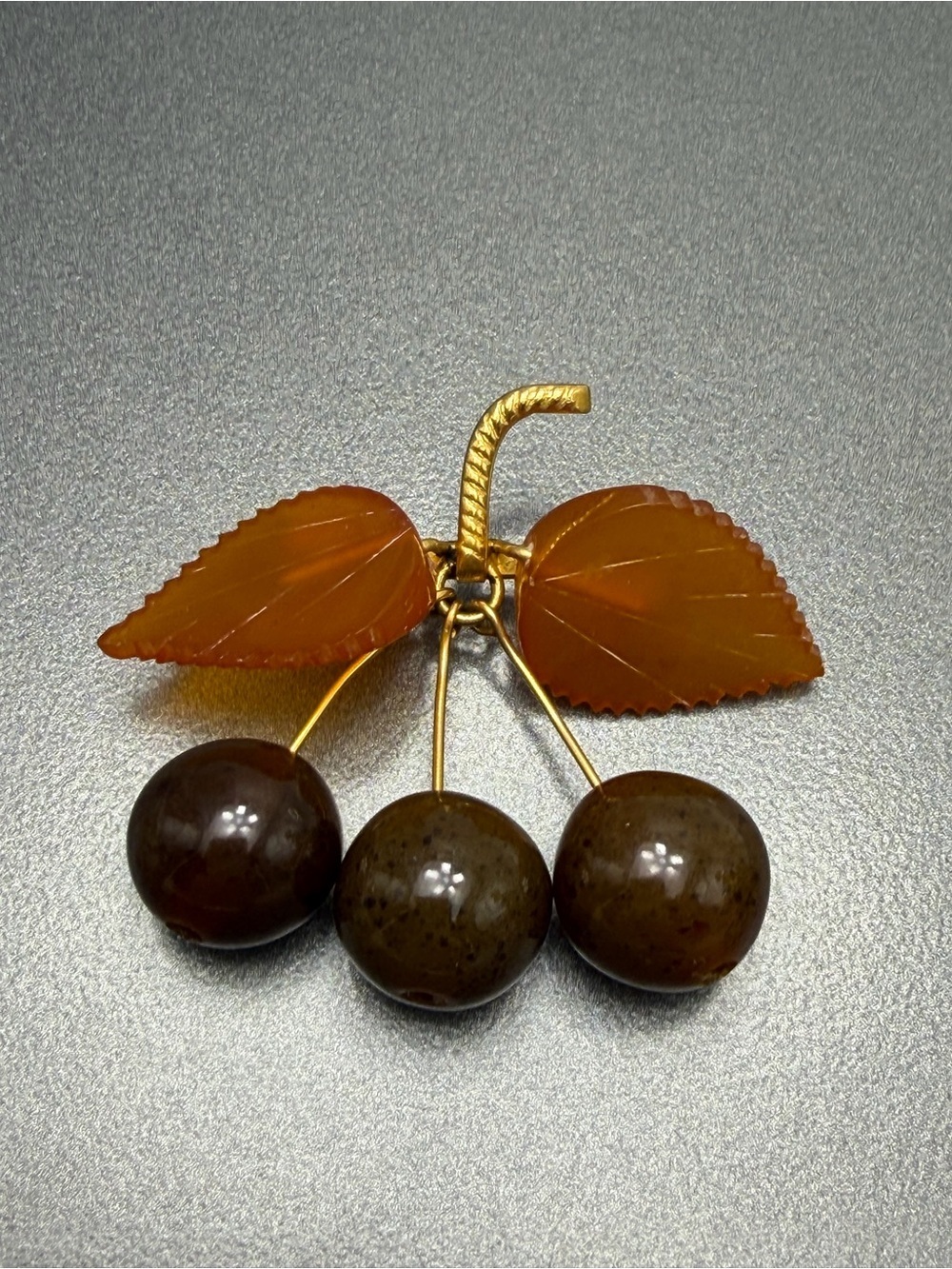 Vintage Baltic Amber Cherry Cluster brooch #cz51